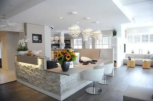 Hotel Andante Aan Zee Den Haag 3*,